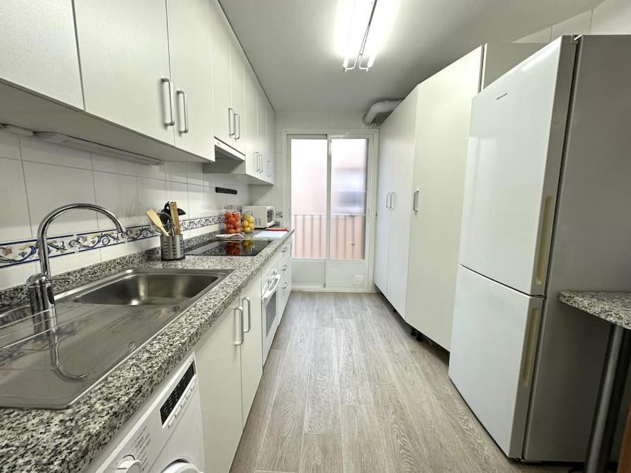 Appartamento Piso En Linares Zona Centro Con Parking Gratis Esterno foto